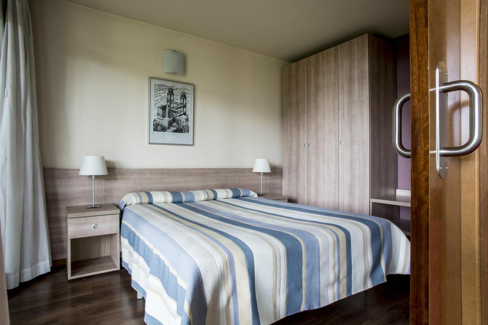 Residencia Universitaria Resa Hernan Cortes Salamanca Eksteriør billede