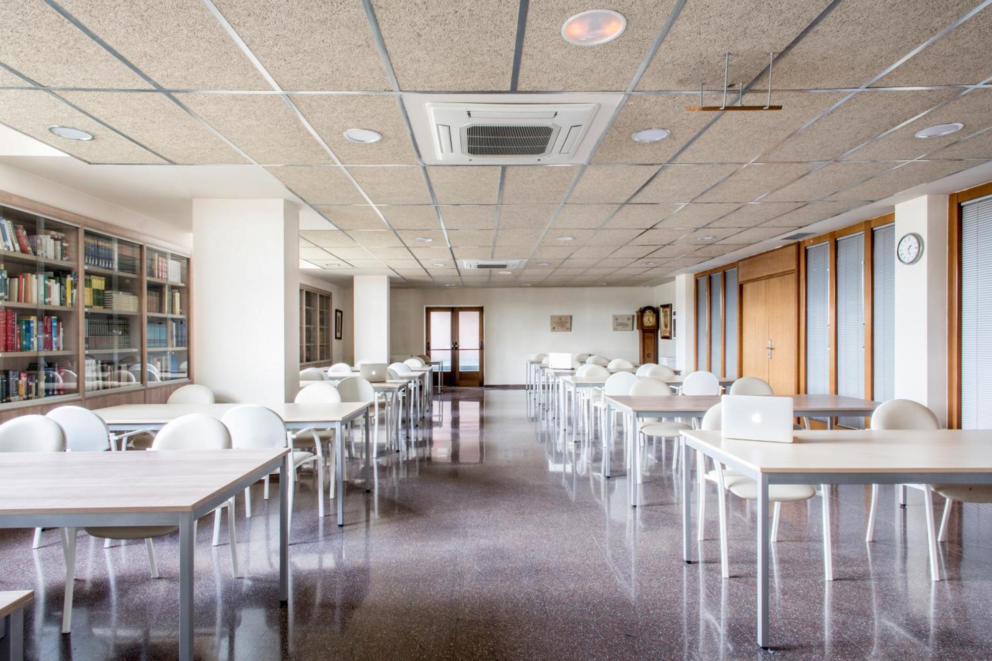 Residencia Universitaria Resa Hernan Cortes Salamanca Eksteriør billede